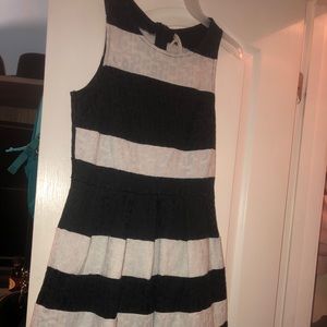 Black / White mini cocktail dress